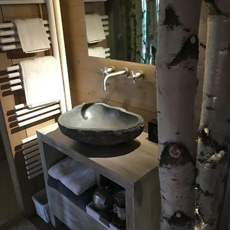 Mine De Rien Bed & Breakfast